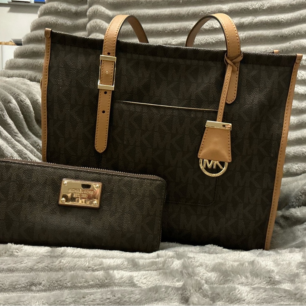 Michael Kors Brown Tote and Wallet Set